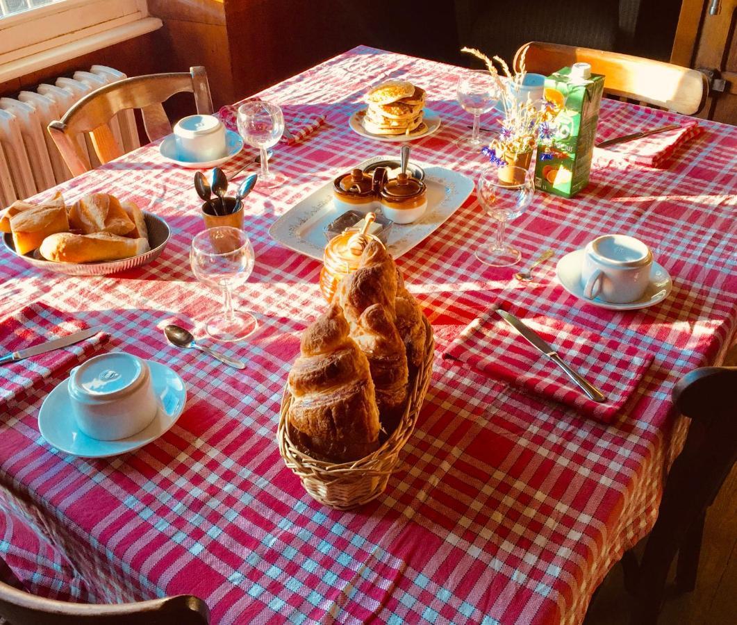 Chambres chez l'habitant et table d'hôtes Crocq Extérieur photo